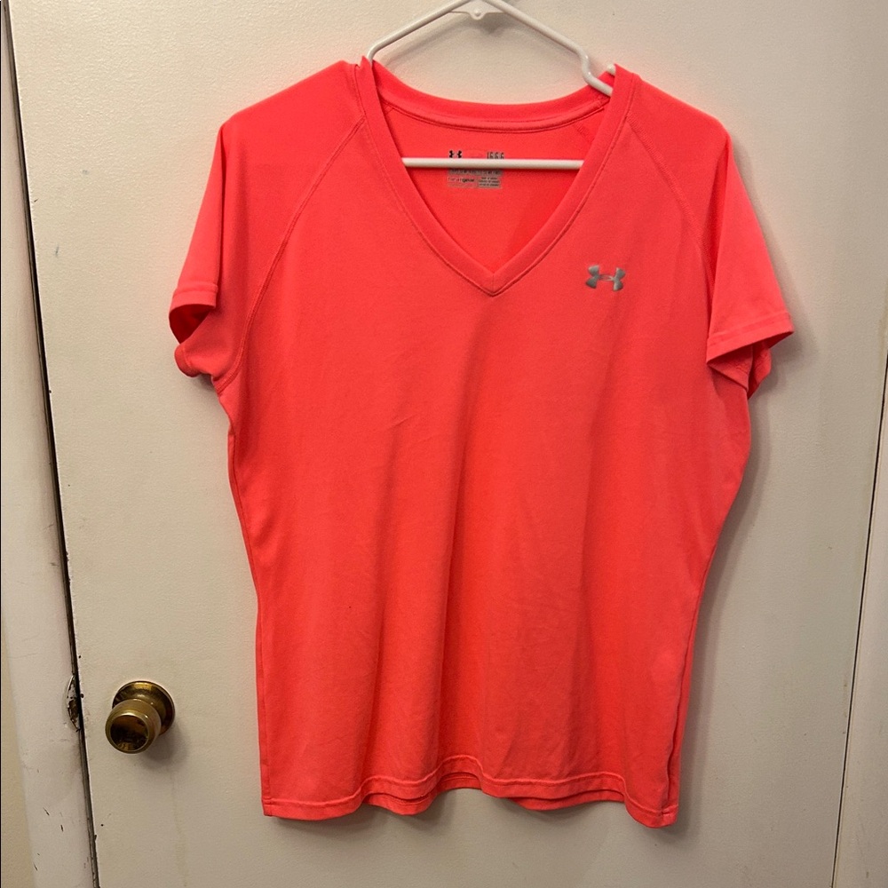 Under Armour Women’s Shirt Size Large